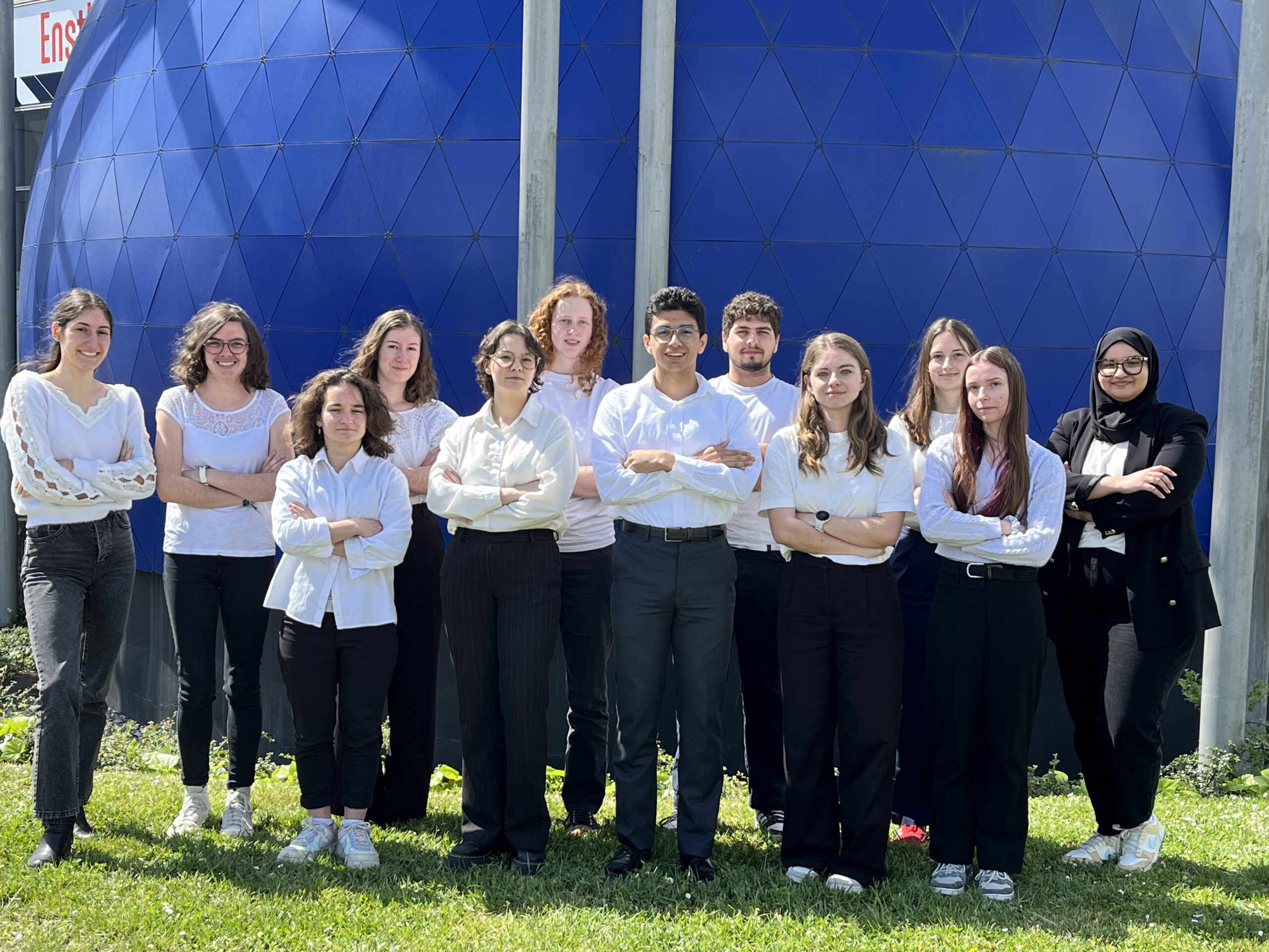 « L’AMBITIEUSE » – Numéro 7